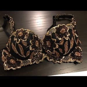 Embellished Bra with floral detail Size 32B